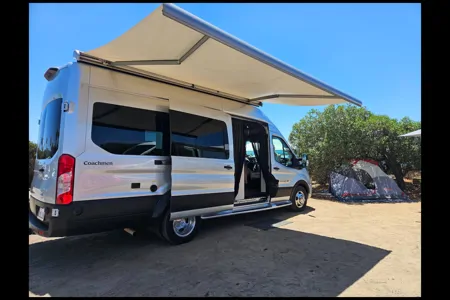 Unique 2023 Coachmen Beyond RB - Great for tall people!