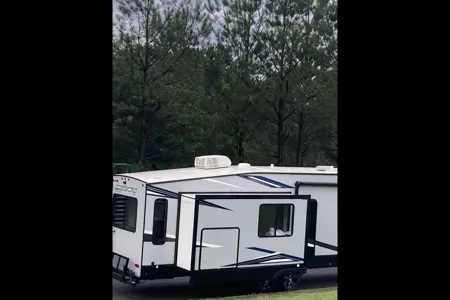 Neal's Fleetwood 2022 Fifth Wheel