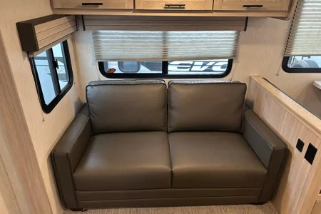 GM's Cruiser RV Shadow Cruiser 277BHS Travel Trailer