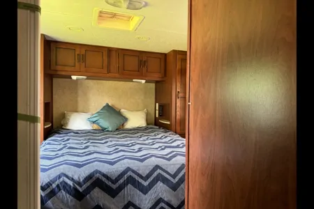 RV Set Up Campsite Stay (No Driving Needed)