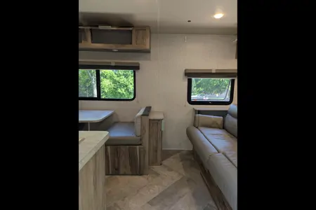 Michael's Palomino Real Lite 188BH Travel Trailer