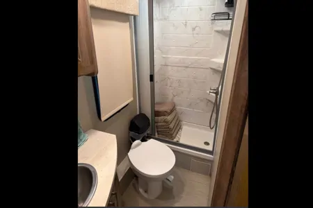 Conrad's Entegra Coach 24 Qwest L Class C