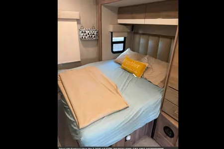 Conrad's Entegra Coach 24 Qwest L Class C