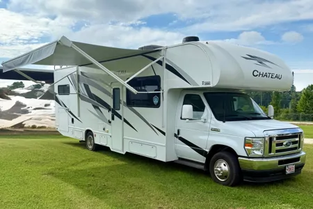 Convenience Rv's Chateau 31EV