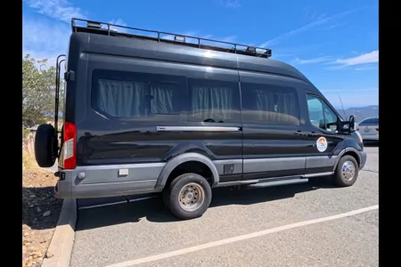 Cliff Lite - Your California Getaway | Fully Stocked Kitchen & Camping