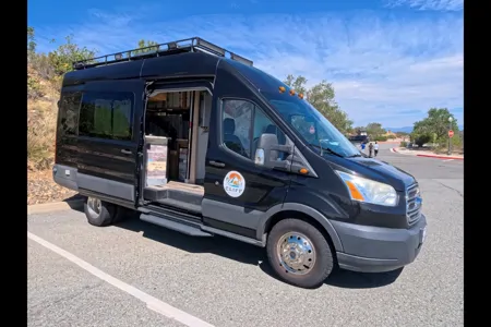 Cliff Lite - Your California Getaway | Fully Stocked Kitchen & Camping