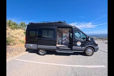 Cliff Lite - Your California Getaway | Fully Stocked Kitchen & Camping