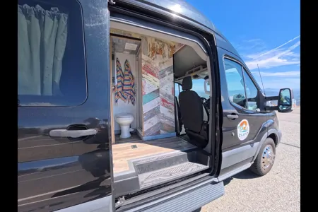 Cliff Lite - Your California Getaway | Fully Stocked Kitchen & Camping