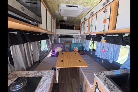 Cliff Lite - Your California Getaway | Fully Stocked Kitchen & Camping