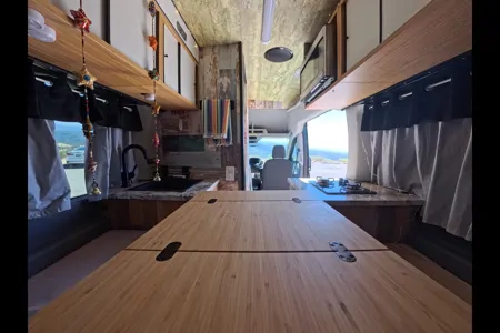 Cliff Lite - Your California Getaway | Fully Stocked Kitchen & Camping