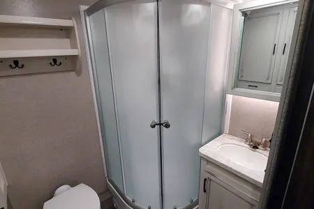 Fireside RV's 2021 Jayco White Hawk 27RB - LMI1125