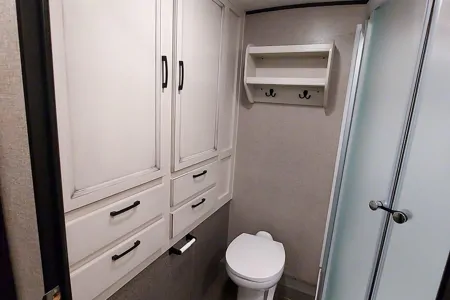 Fireside RV's 2021 Jayco White Hawk 27RB - LMI1125