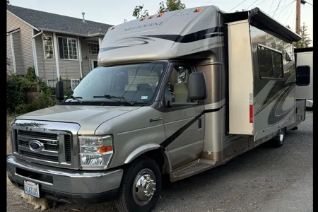 Maryna's Jayco Melbourne Class C