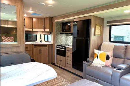 New Listing Special! Grand Design Imagine - Stylish Retreat Minutes from Disney - The Shadewell