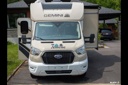 Alexandre's Thor Motor Coach Gemini TE23 Class B