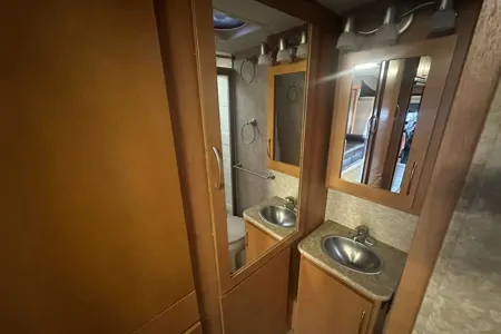 Jason's Dutchmen Dorado 24SB Class C