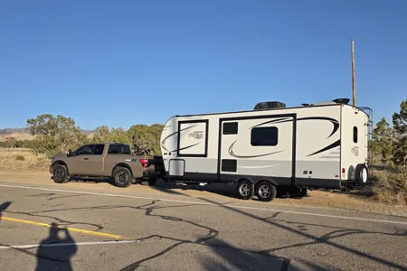 Couples Camper • Rockwood Mini Lite • Solar • Easy Tow • Delivery