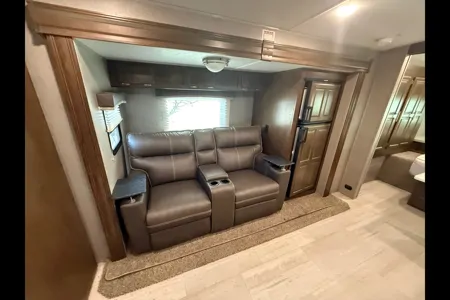 Couples Camper • Rockwood Mini Lite • Solar • Easy Tow • Delivery