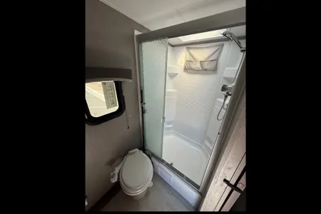 Couples Camper • Rockwood Mini Lite • Solar • Easy Tow • Delivery