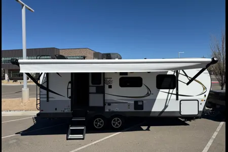 Couples Camper • Rockwood Mini Lite • Solar • Easy Tow • Delivery