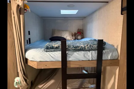 Larisa's Happy Camper