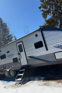 The Fishers Coachmen Catalina Camper