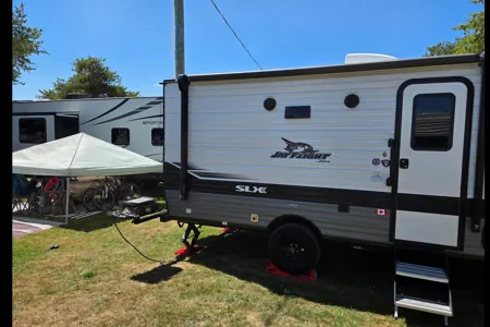 Kelby's Jayco 184bs slx Travel Trailer