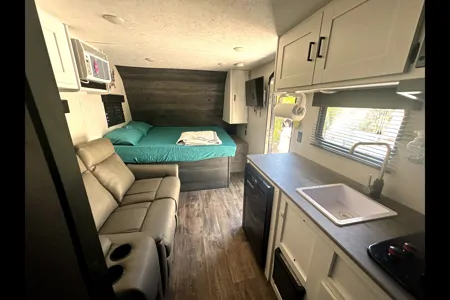 Jenni's Keystone Hideout Travel Trailer