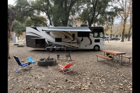 Glamp in Style! 2017 Thor Hurricane | Sleeps 10 + Delivery