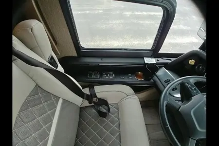 Allen's American Coach American Dream Class A