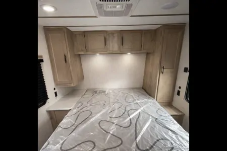 Melissa's Conquest 36FRSG Travel Trailer