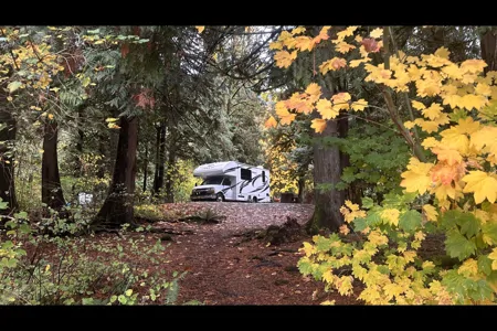 Go Vancouver-Jayco Redhwrk Class C