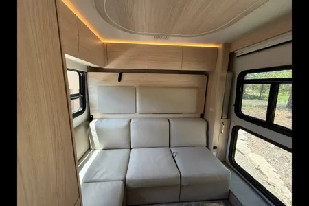 Leisure Travel Van Unity RL - PNW Glamping Easy for First Timers