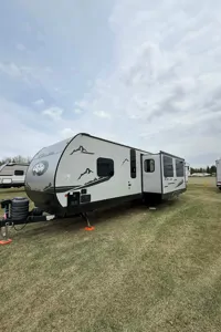 Melinda's Forest River Black Label Cherokee Travel Trailer