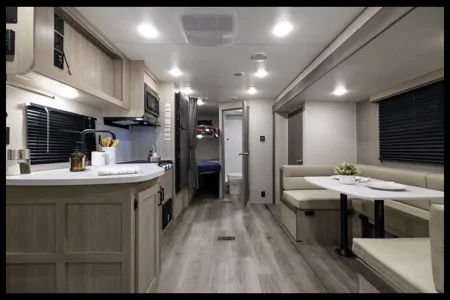 Jordan's Coachmen Catalina summit 231bhs Travel Trailer