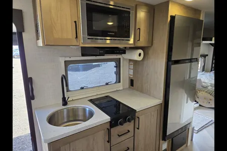 2024 Ember Overland Off Grid Trailer