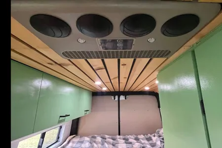 Benny the Benz Camper-van