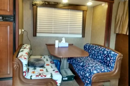 Yuraina's Jayco Grey hawk 31 DS Class C