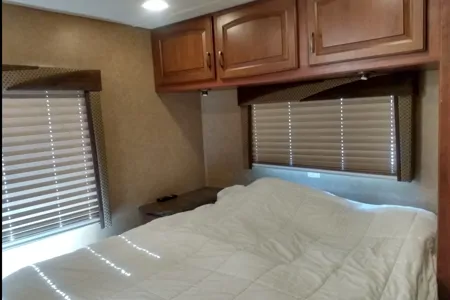 Yuraina's Jayco Grey hawk 31 DS Class C