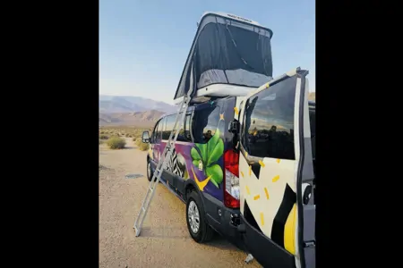 JACKPOT Ford Transit 350 Class B