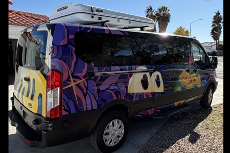 JACKPOT Ford Transit 350 Class B