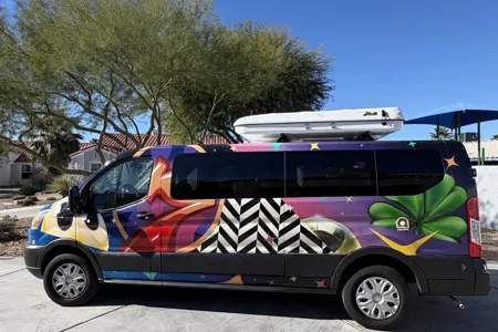 JACKPOT Ford Transit 350 Class B