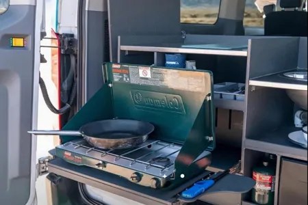 JACKPOT Ford Transit 350 Class B