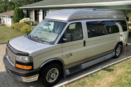 GMC SAVANA LSX SAFARI CONDO