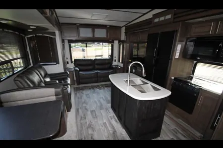 Luxury Camping... Extraordinary Amenities