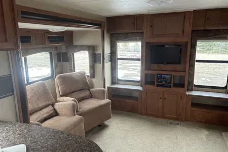 Skyline Nomad 307
