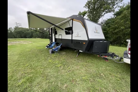 Dan's EMBER  201 fbq solarmax Travel Trailer