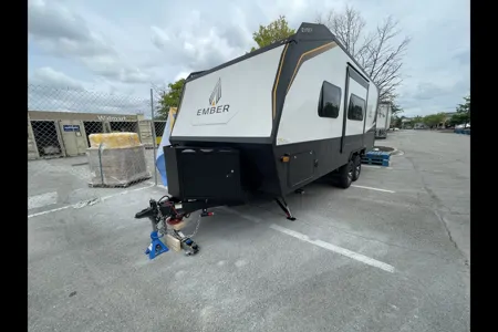 Dan's EMBER  201 fbq solarmax Travel Trailer