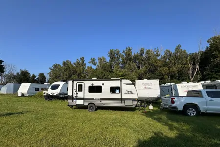 Sidney's Jayco Jayflight 195Rb Travel Trailer