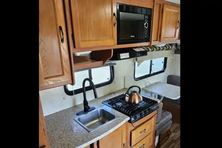 Daniel and Nury's Coachmen Ford Class C
